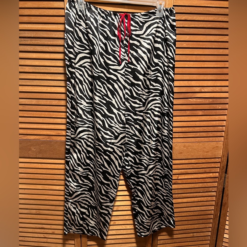 Pink K Black & White Zebra Print Lounge Pants